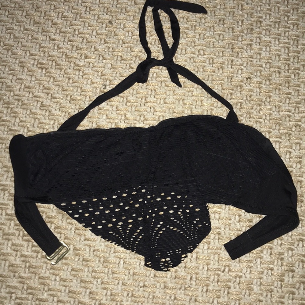 Black bikini top